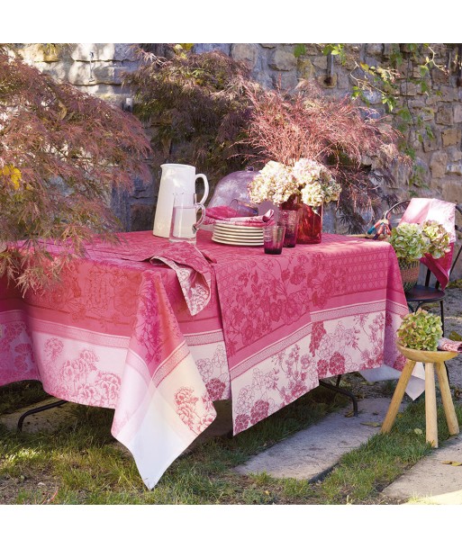 Chemin de table Géraniums rose - Garnier-Thiebaut pour bénéficier 